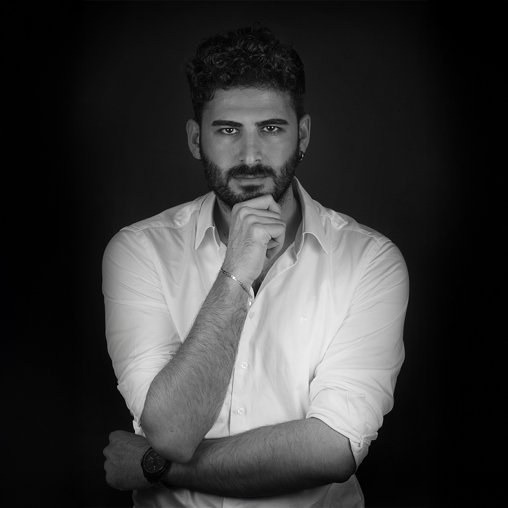 Merhaba Adım Barış TÜZÜNER.